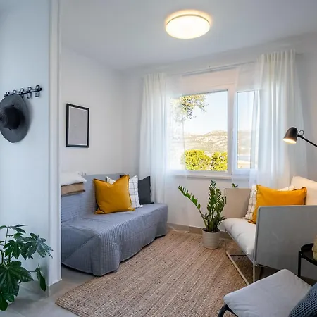 Seafront House On Island Holiday home *