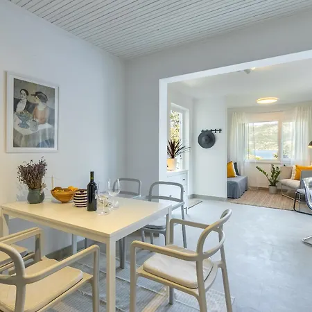 Seafront House On Island Korcula *