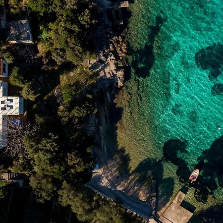 Holiday home Seafront House On Island