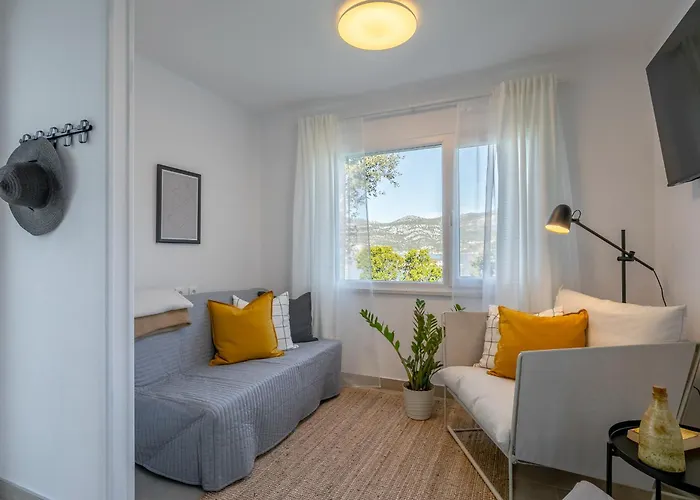 Seafront House On Island Korcula * Zrnovo